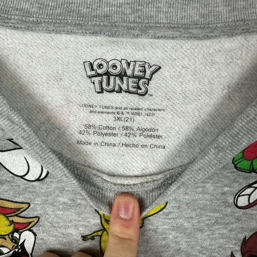 Looney‎ Tunes Sweatshirt Gray 3XL Taz Tweety Bugs Bunny Marvin NWT - Picture 3 of 6